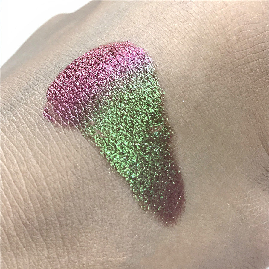 Two-tone Polarizing Eyeshadow Powder European And American Stage Makeup