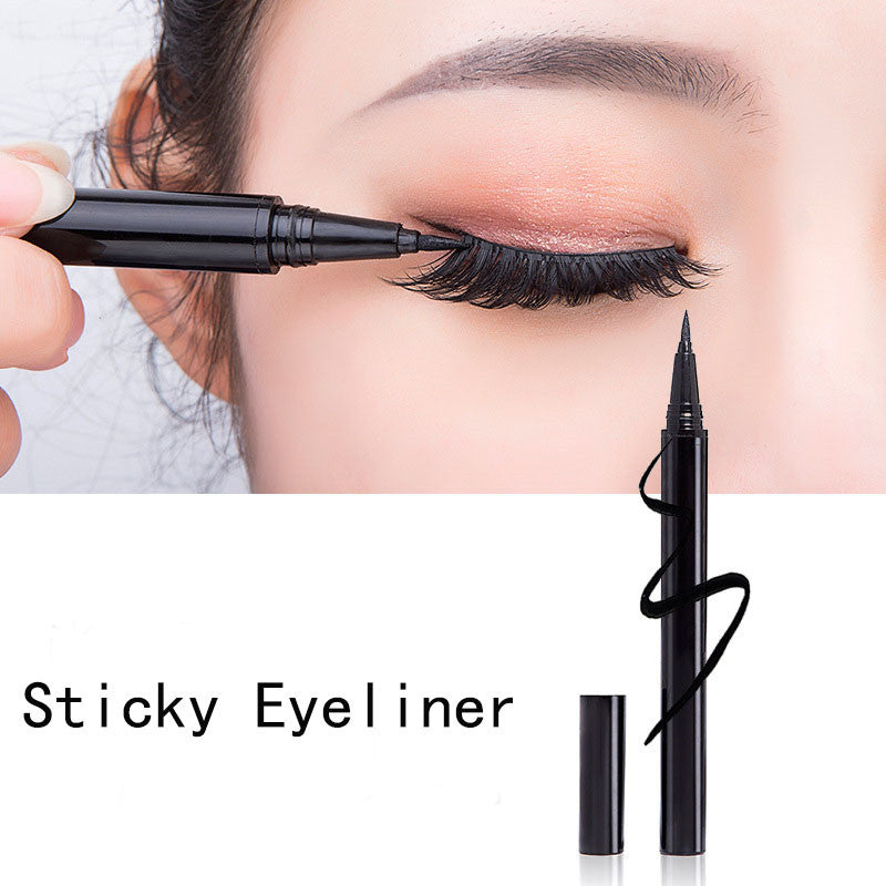 Self-adhesive eyeliner