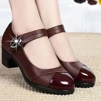 Round Toe Soft Bottom Low-cut Buckled Chunky Heel Shoes