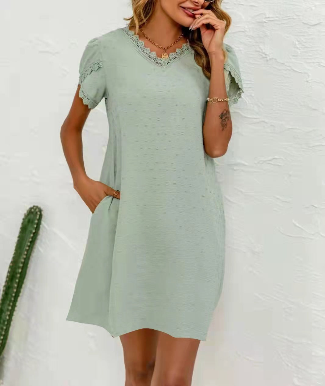 V-neck T-shirt Lace Petal Sleeve Pocket Dress