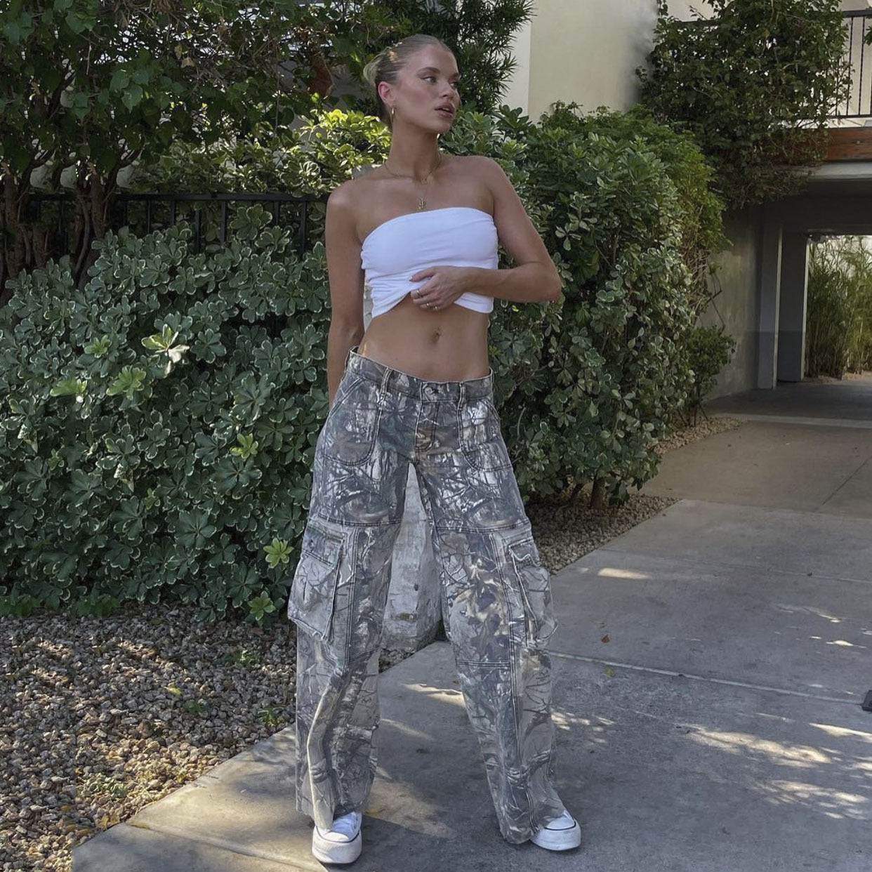 Summer Low Waist Straight Trousers with Pockets in Camouflage Print