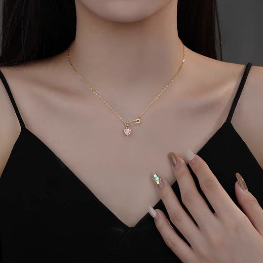 Elegant Heart Pin Necklace - Light Luxury with Advanced Design